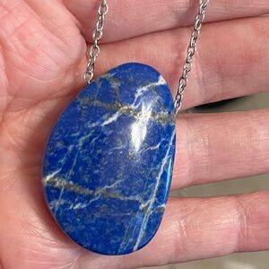 Stunning Lapis Lazuli Blue Stone Pendant Necklace